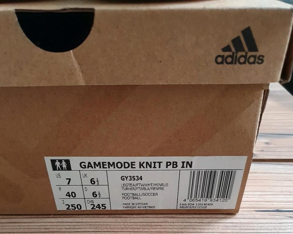 Fußball Hallen Schuhe adidas gamemode knit pb 40, 6 1/2 in Kelheim