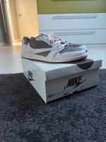 Jordan 1 Low Travis Scott Reverse Mocha 45,5 Bayern - Pliening Vorschau