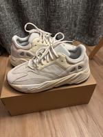 Yeezy 700 v2 Analog Schleswig-Holstein - Reinbek Vorschau