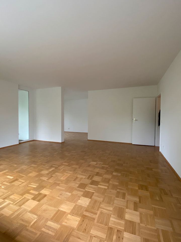 Exklusive 2,5-Zimmer-Wohnung in ruhiger Lage am Kaiserpark in Krefeld