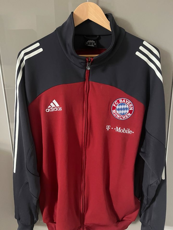 Adidas FC Bayern München 2002/2003 Trainingsjacke L-XL in Berlin