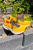 Saucony Tempus Laufschuhe Gr 43 gelb Running Niedersachsen - Velpke Vorschau