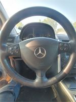 Mercedes A180 W 169 CDI Lenkrad Multifunktion Airbag Leder Bj.04 Niedersachsen - Bremervörde Vorschau