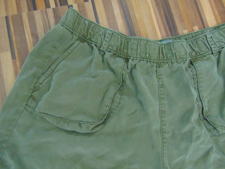 Sommershorts, leichter Stoff, khaki, Gummizugbund, Gr. 40 M in Dresden