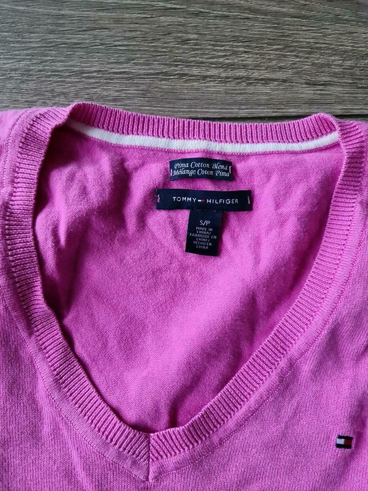 Tommy Hilfiger Pullover V-Ausschnitt, pink, Gr. S in Karlsdorf-Neuthard