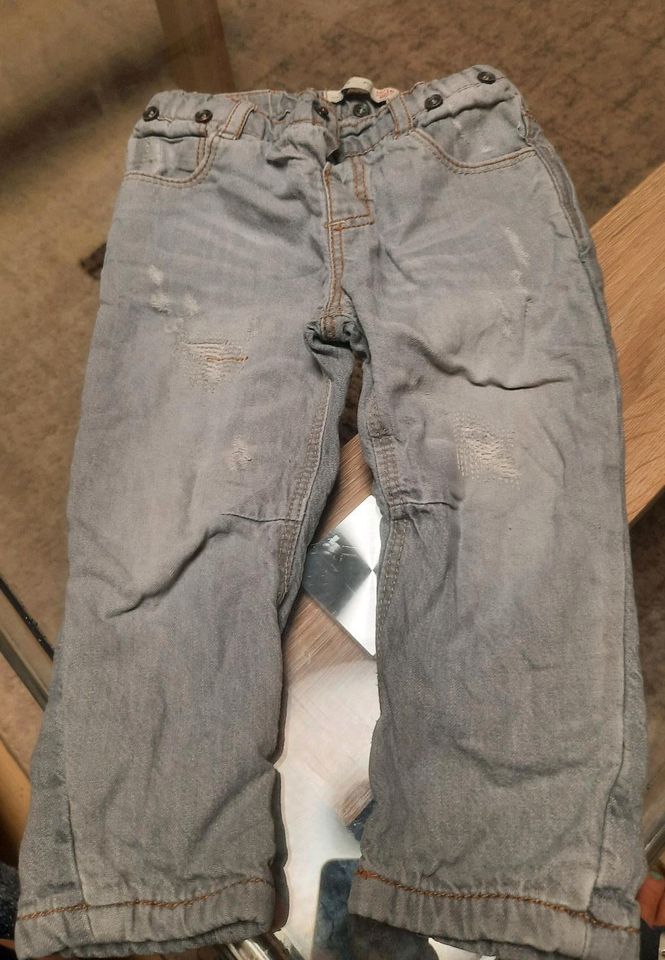 Baby Jeans Gr. 86 Zara grau gefüttert in Blaichach