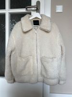 Weiß / creme kuschelige Teddyjacke Düsseldorf - Pempelfort Vorschau