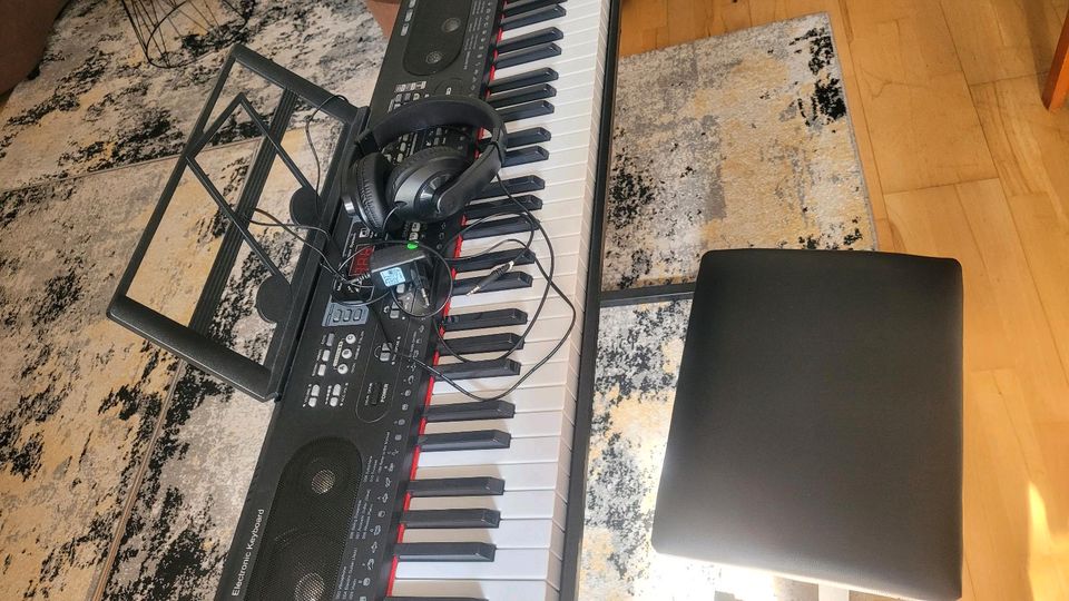 Klavier Electronic in Lübeck