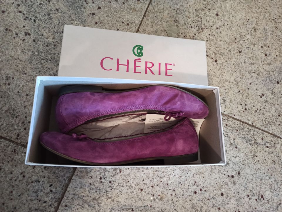 Cherie Unisa Ballerina / Sommerschuh Leder Gr 39 *NEU* in Hamburg