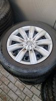 4 Kompletträder Volkswagen Tiguan Continental 215/65 R17 Winter Hessen - Zierenberg Vorschau