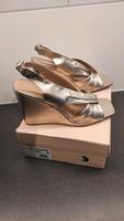 Neu Next Signature 40 hohe Schuhe gold wedges leder memory foam Saarland - Saarlouis Vorschau