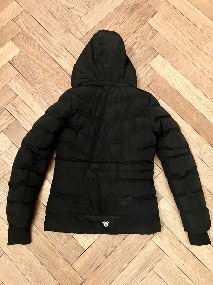 Cars Jacke Skijacke Anorak schwarz Gr 164 wie neu in Leipzig