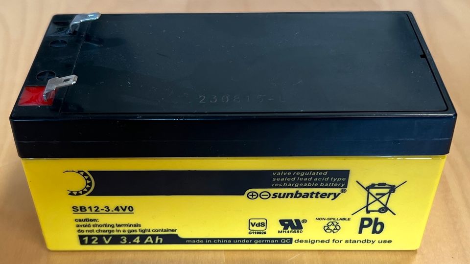 AGM Batterie 12V 3,4Ah V0 (4-5Jahre alt) in Tuntenhausen