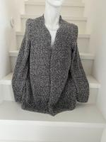NEU Bonita Edle Curvy Cardigan Strick Jacke grau Bändchengarn Baden-Württemberg - Leonberg Vorschau