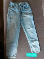 Mädchen Jeans, Hosen,Shorts,Reserved,H+M, 146/152 Top Zustand Rheinland-Pfalz - Rutsweiler am Glan Vorschau