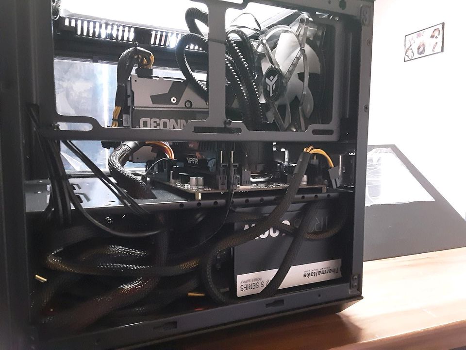 Gaming PC GTX 1660ti Wasserkühlung 3TB Speicher Monitor in Völklingen