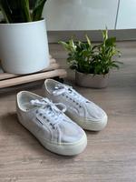 Superga Plateau Turnschuhe Sneaker geschnürt „weiß“ Düsseldorf - Bilk Vorschau