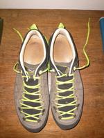 SALEWA Zustiegschuh Herren MTN TRAINER 2 L Wanderschuh 45 wie NEU Friedrichshain-Kreuzberg - Friedrichshain Vorschau