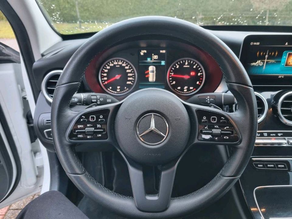Mercedes-Benz C200 D 9-G. Aut. Sparsam AHK+Kamera Multibeam LED in Saterland