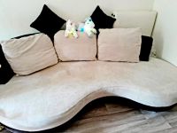 Sofa mit Kissen Niedersachsen - Peine Vorschau