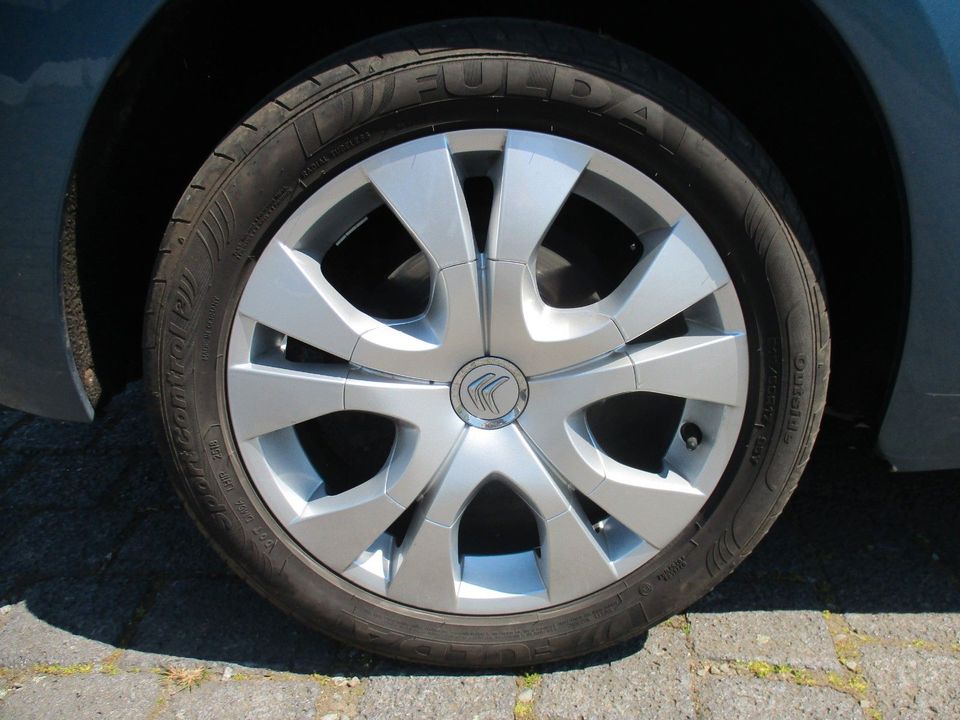 Citroën Grand C4 Picasso Tend./AHK/7 Sit./8f-Bereift/TÜV in Herzberg am Harz