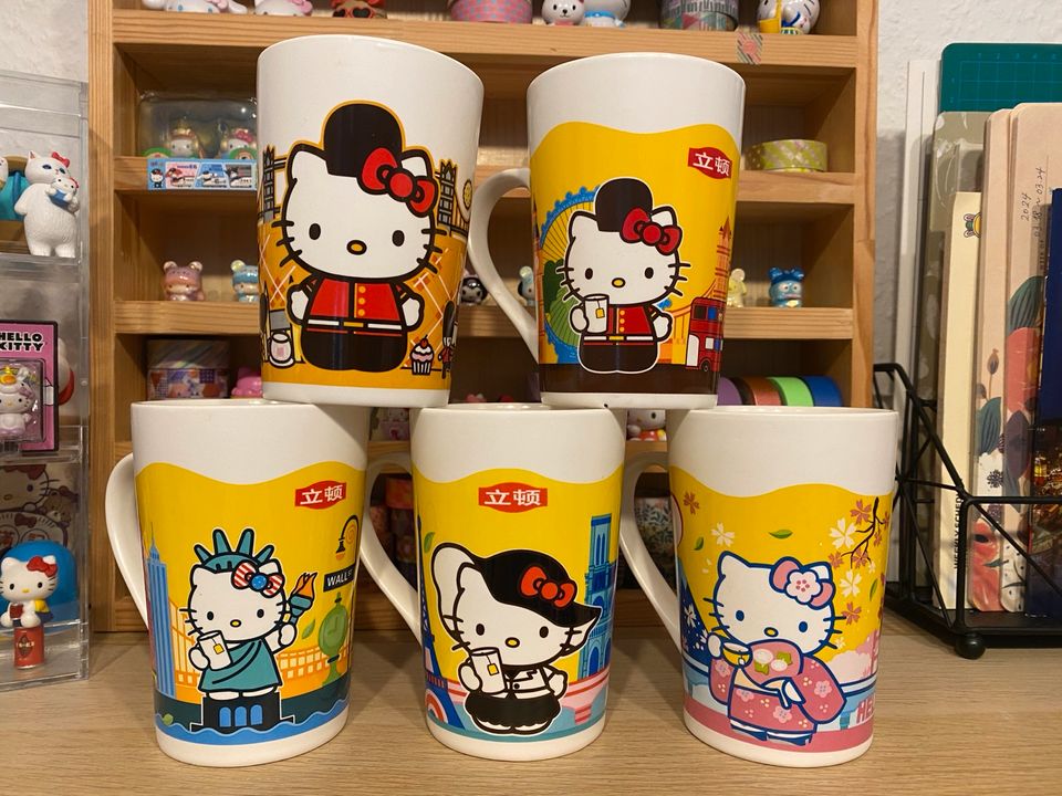 Sanrio Hello Kitty Tassen Set in Herne