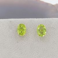 WERT 250 € PERIDOT OHRRINGE OHRSTECKER 750/18 K GELBGOLD vxlt H73 Essen - Altenessen Vorschau