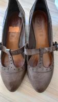 Esprit Damenschuhe Gr 38 wie neu mit Keilabsatz Hessen - Wiesbaden Vorschau