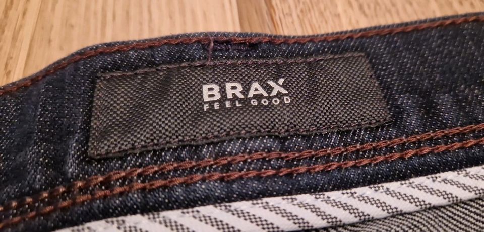 Jeans/ Jeanshose von Brax Gr.40/34 in Erlenbach