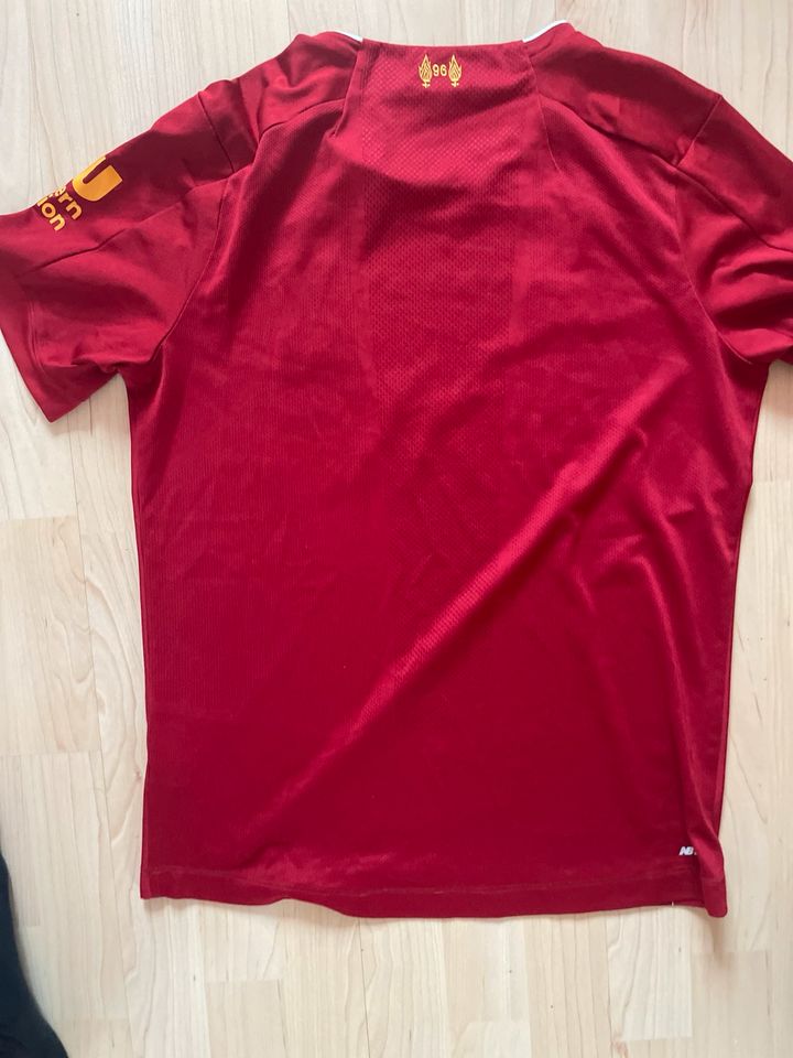 FC Liverpool Heimtrikot 19/20 in der Größe S in Bad Berka