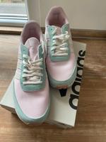 Adidas Iniki 40,5 pastellfarben Hessen - Bensheim Vorschau