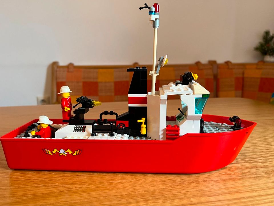 Lego, Feuerwehrschiff 4020, City Life in Dettingen an der Iller