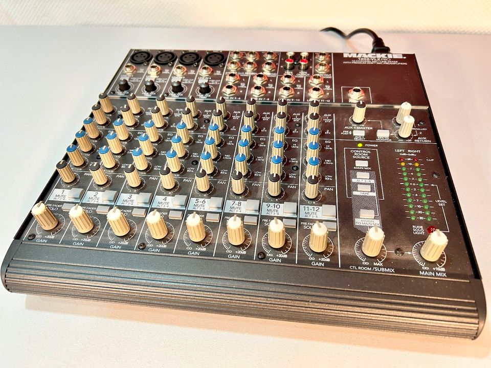 Mackie Mixer 1202 VLZ Pro in Reichertshofen