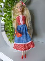 Mattel Barbie Puppe in einem schönen Vintage - Outfit Bayern - Tiefenbach Kr Passau Vorschau