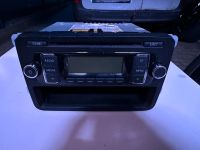 Original VW Radio RCD 210 Golf Jetta Polo Touran Düsseldorf - Benrath Vorschau