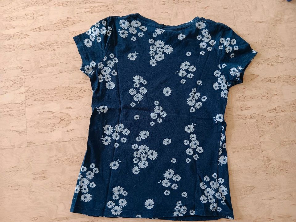 T shirt Blumen h&m 152 158 in Kiel