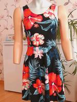 Sommerkleid Ärmellos Schwarz/Bunt mit Muster Größe 34 Niedersachsen - Burgdorf Vorschau