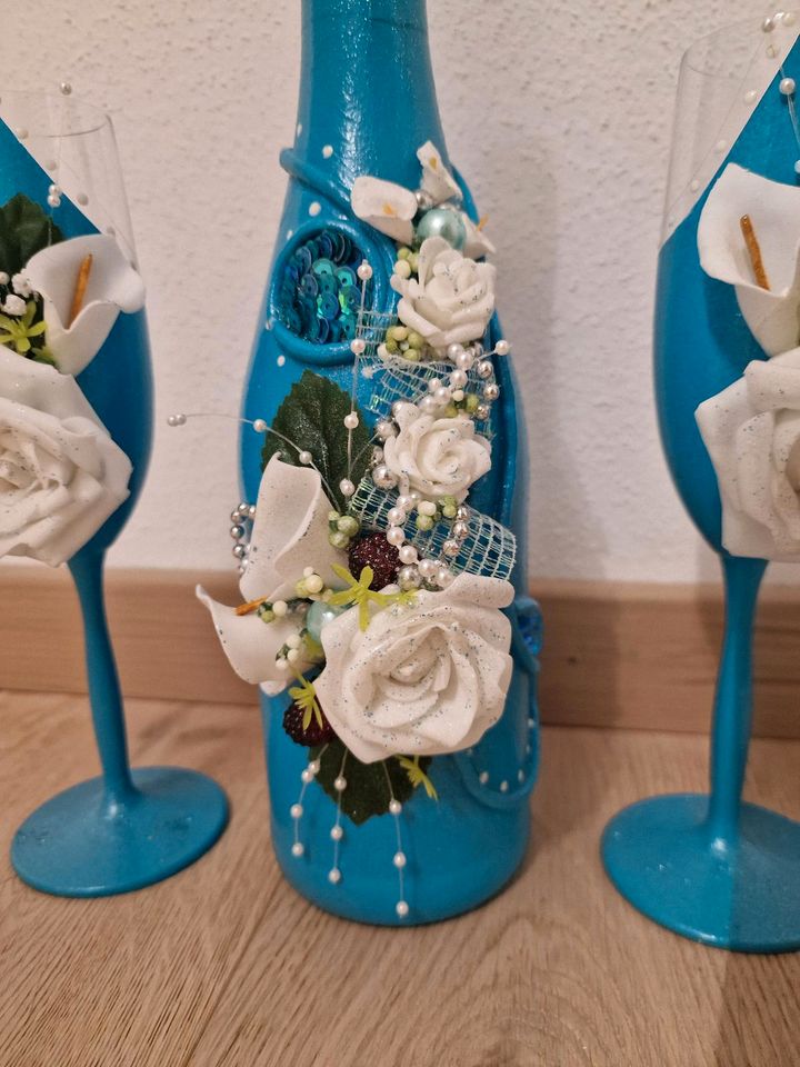 Hochzeit Sekt Glas falsche türkis blau Unikat geschenkidee in Abensberg