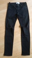 Jeanshose Jeans Destroyed Sixth June Paris schwarz Stretch Gr. 30 Niedersachsen - Cuxhaven Vorschau