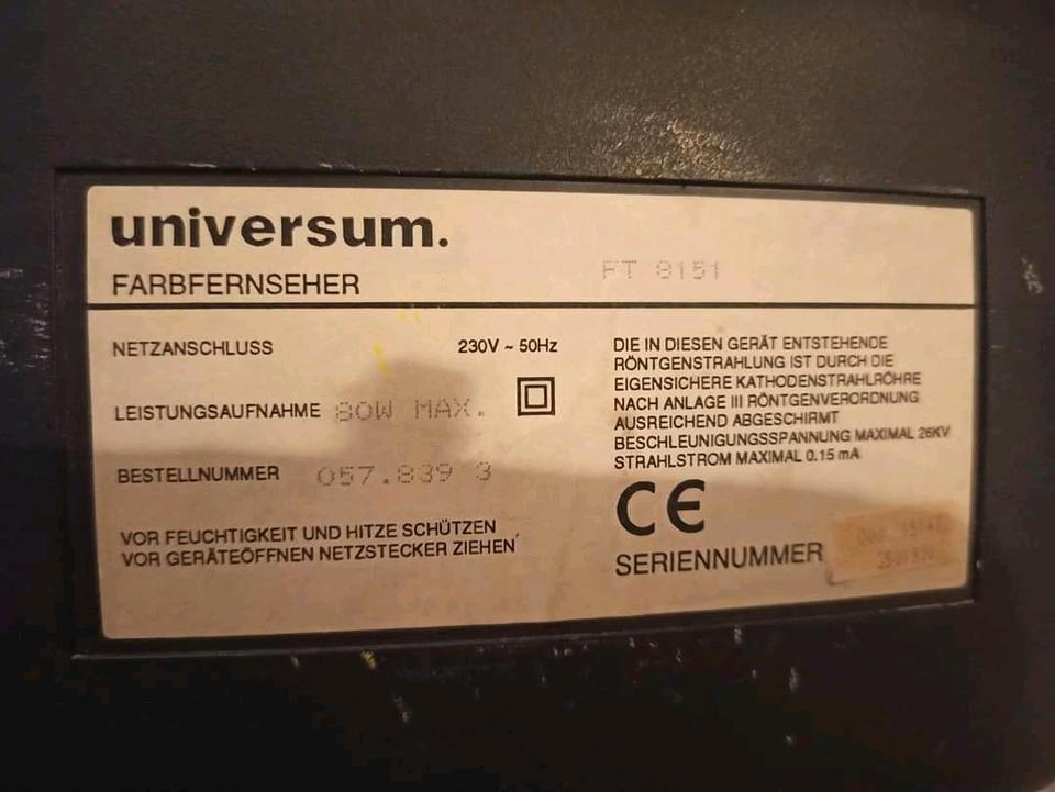 Röhrenfernseher Universum FT 8151 - Quelle Fürth - Fernseher in Hainichen
