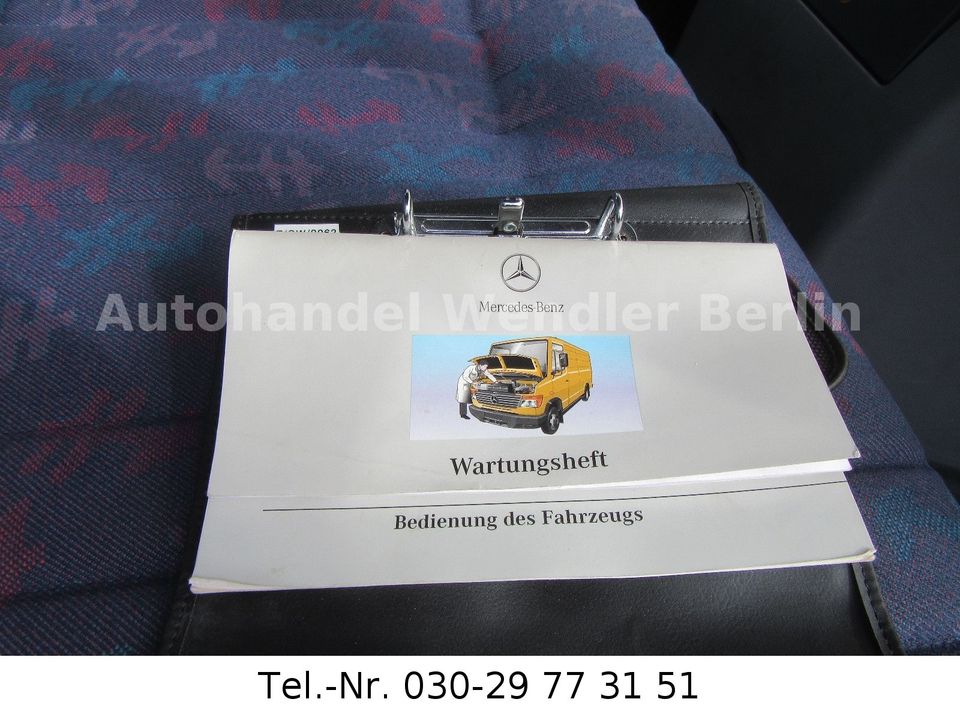 Mercedes-Benz Vario 612D 7-Sitzer Diff-Sperre orig.17tkm in Berlin