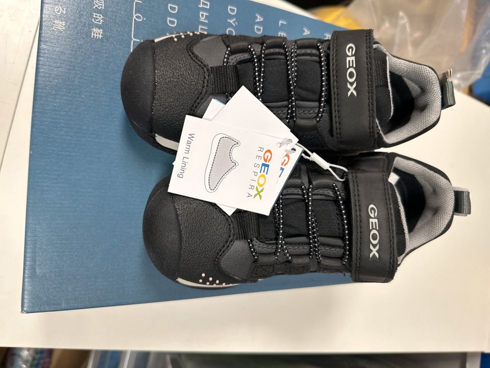 Geox Sneaker Gr. 32 NEU in Vaihingen an der Enz