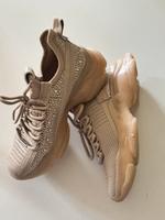 *Neu* Steve Madden Sneaker beige mit Strass 37,5 Freizeitschuhe München - Schwabing-Freimann Vorschau