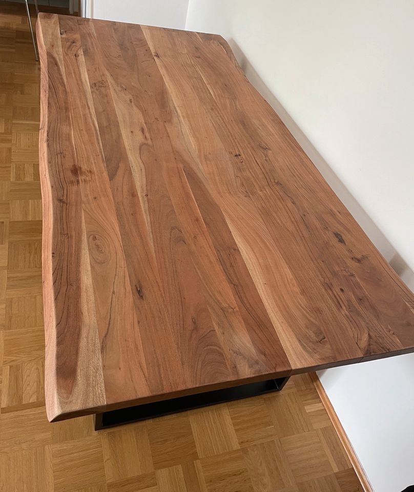 Akazien Massivholz Esstisch 100cm x 200cm in Würzburg