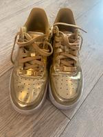 Goldene Nike Air in Größe 38 Berlin - Zehlendorf Vorschau