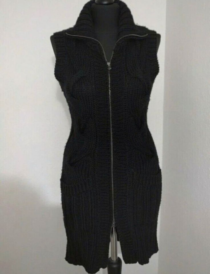 UGG Strickjacke 100 % Wolle gefütterte Kapuzen s m l schwarz in Hümmerich