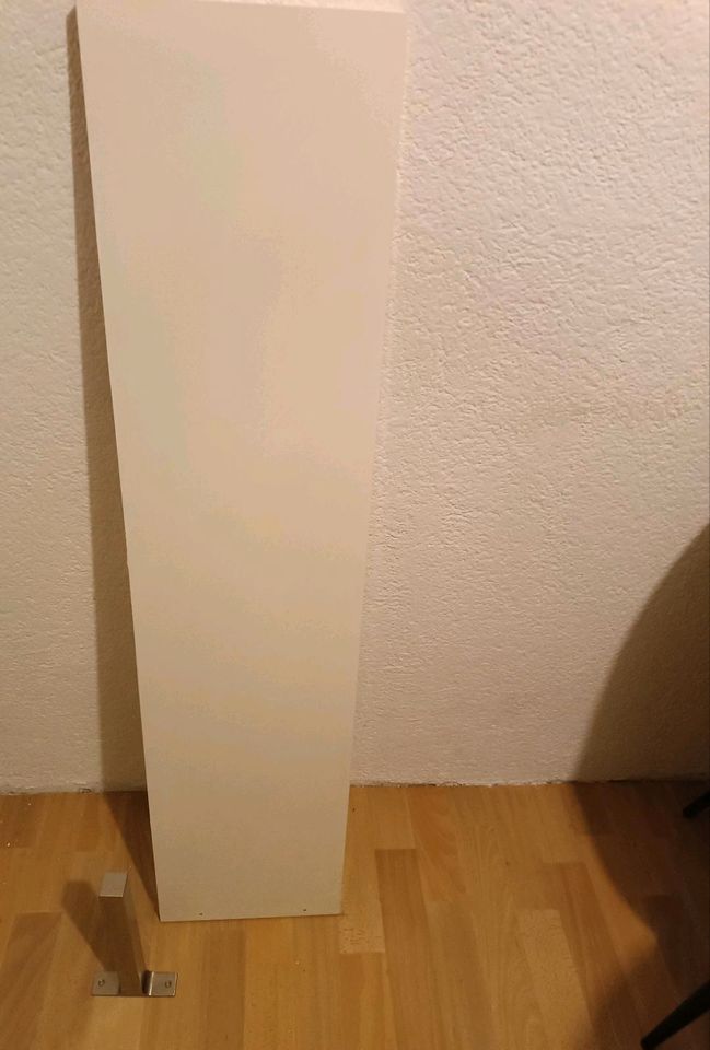 Ikea Regal 2*120cm mit Halterungen in Kaufbeuren