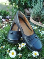 Slipper Pumps Ballerina CLARKS Artisan Gr. 41 schwarz NEU Brandenburg - Nauen Vorschau