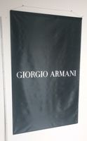 Giorgio ARMANI Fahne Deko 90 x 145 cm 1,45m Niedersachsen - Eschershausen Vorschau