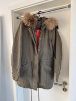 IQ Berlin Parka Jacke Wintermantel mit Echtpelz grün khaki Gr. 34 Bayern - Waldbüttelbrunn Vorschau